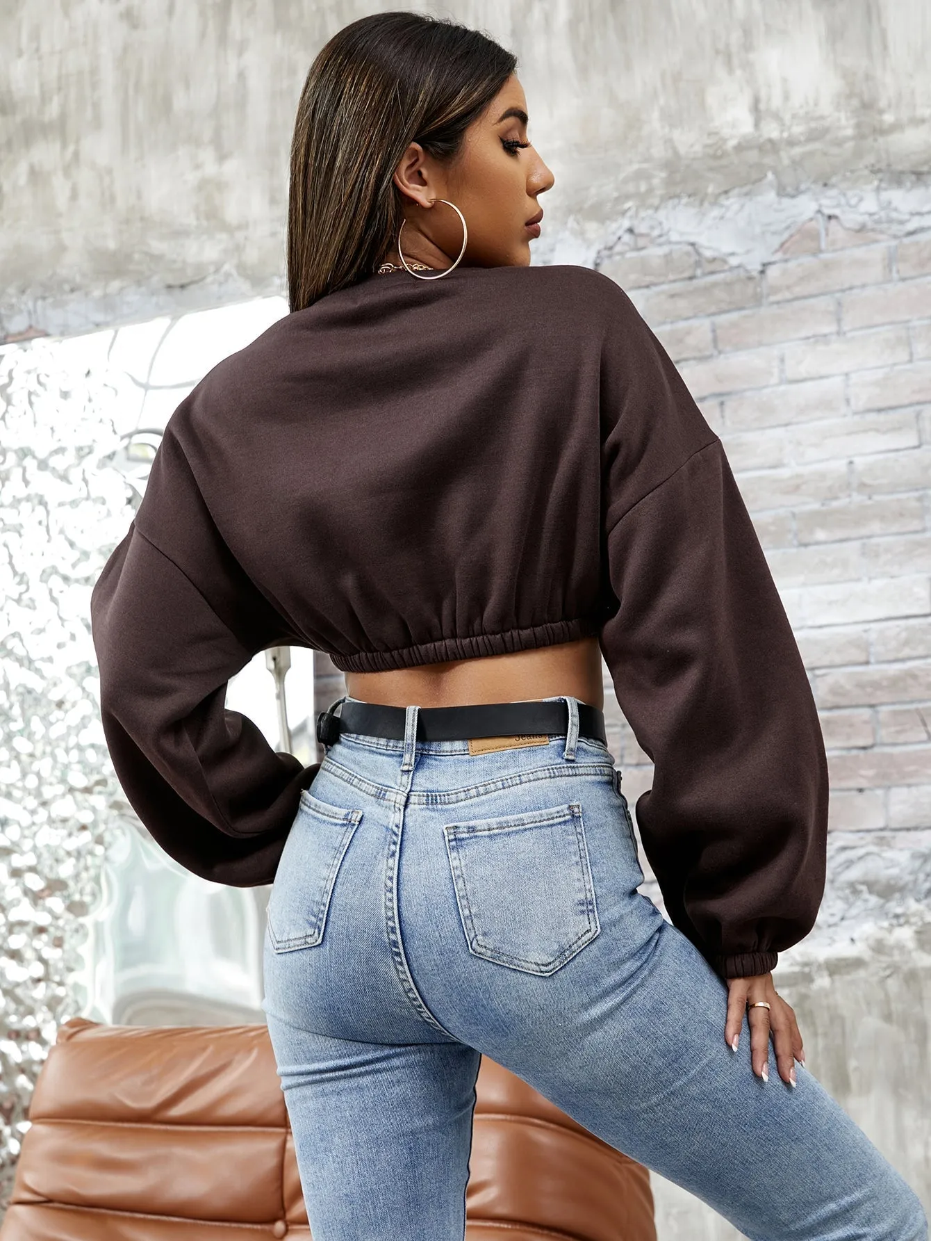 KittenAlarm - Elastic Hem Drop Shoulder Crop Sweatshirt